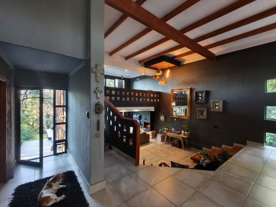 5 Bedroom Property for Sale in Protea Park North West